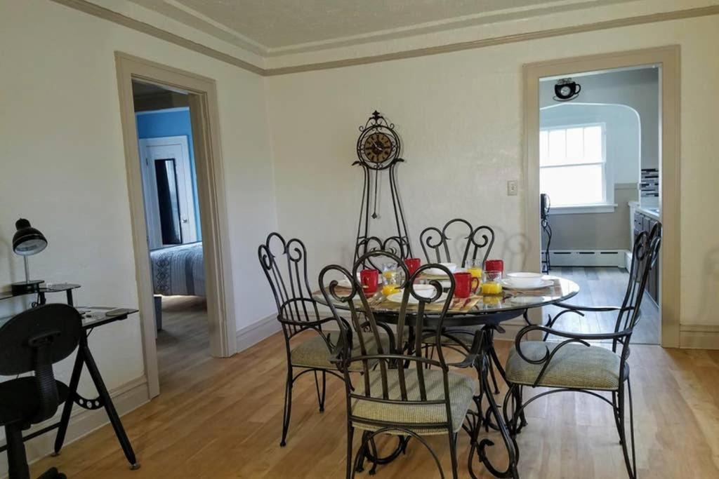2 Bedroom Apt Near Great Lakes Naval Base And 6 Flags ووكيغان المظهر الخارجي الصورة