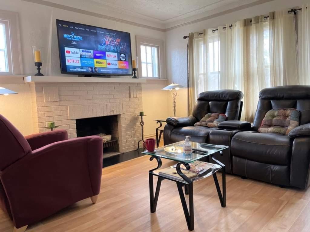2 Bedroom Apt Near Great Lakes Naval Base And 6 Flags ووكيغان المظهر الخارجي الصورة