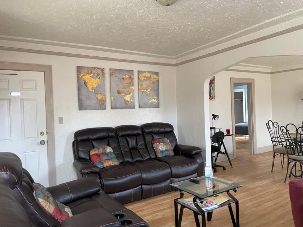 2 Bedroom Apt Near Great Lakes Naval Base And 6 Flags ووكيغان المظهر الخارجي الصورة