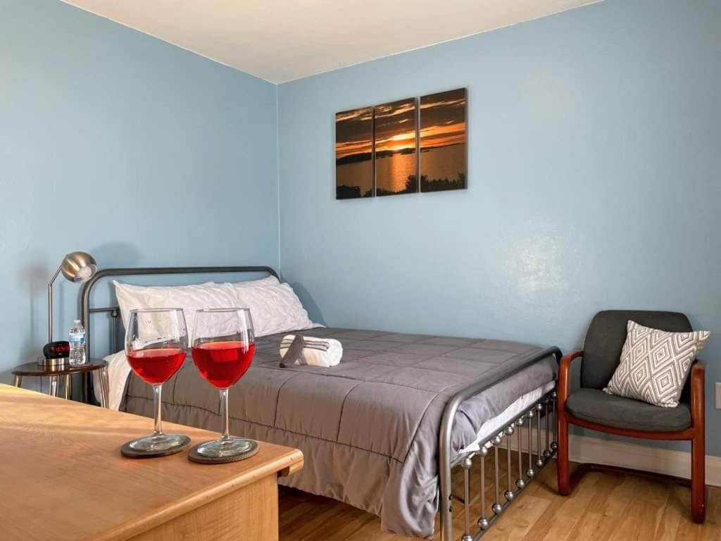 2 Bedroom Apt Near Great Lakes Naval Base And 6 Flags ووكيغان المظهر الخارجي الصورة