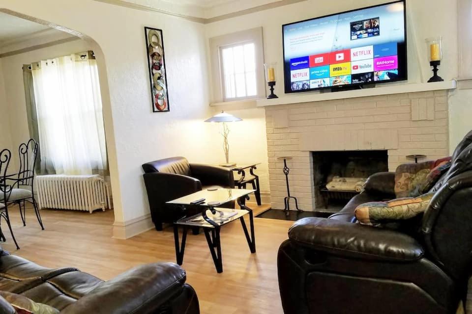 2 Bedroom Apt Near Great Lakes Naval Base And 6 Flags ووكيغان المظهر الخارجي الصورة